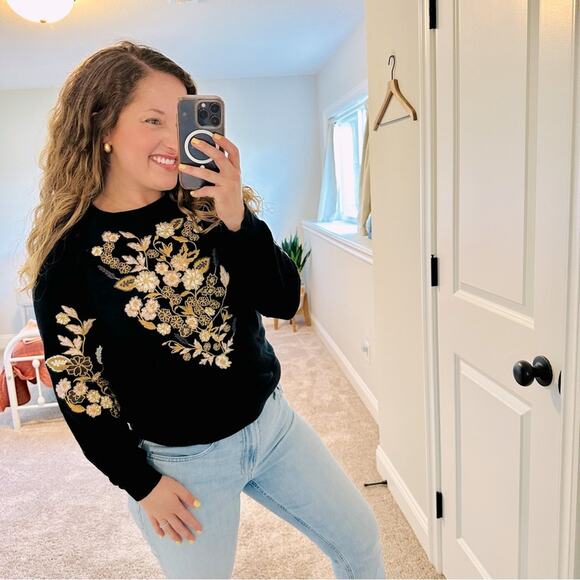 Tuckernuck Whistles Black Cream Floral Embroidered Sweatshirt Small - Picture 1 of 10